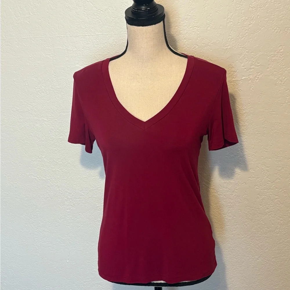 CLOZOZ Women’s Basic Fitted V-Neck T-Shirt Size XL